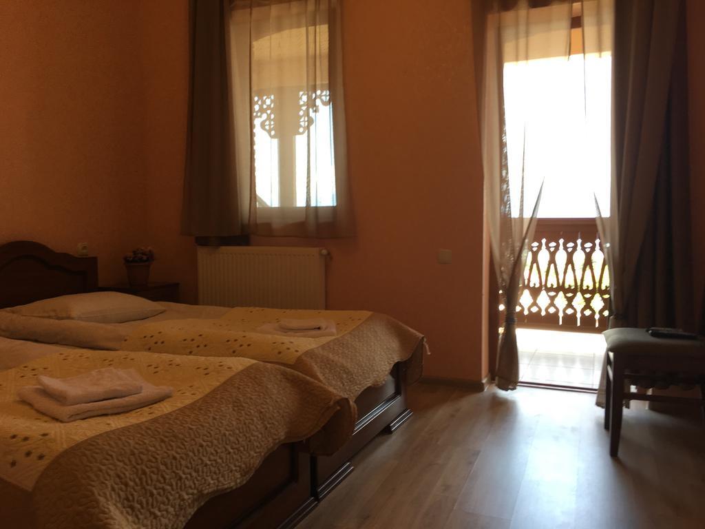 Hotel Sweet Home Telavi Exteriör bild