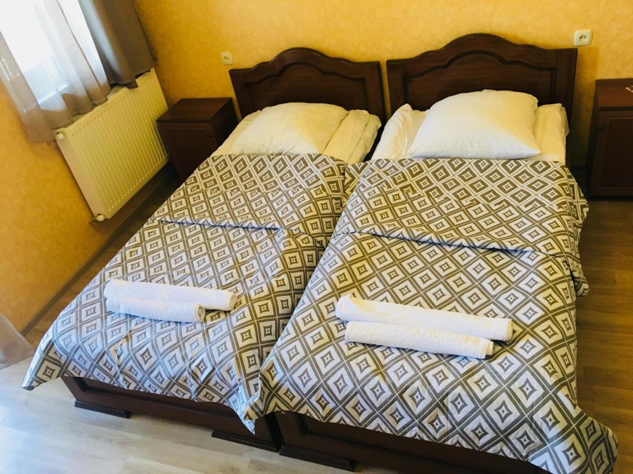Hotel Sweet Home Telavi Exteriör bild