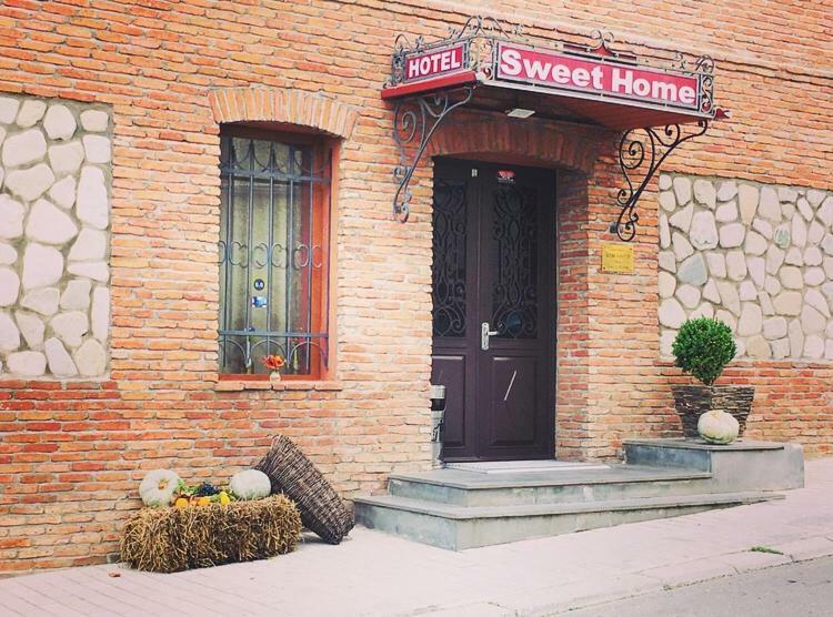 Hotel Sweet Home Telavi Exteriör bild
